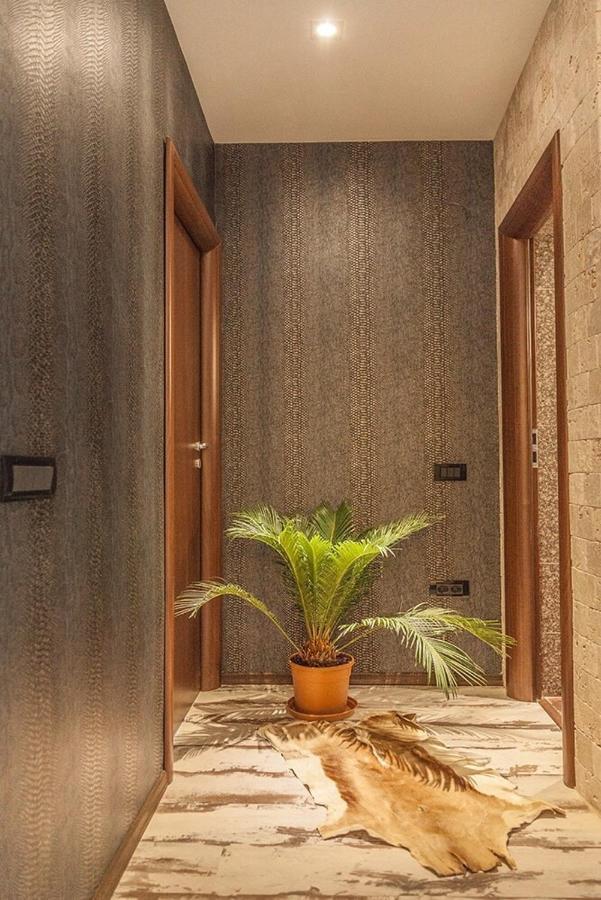 Wild Africa Apartament Mamaia Exterior photo